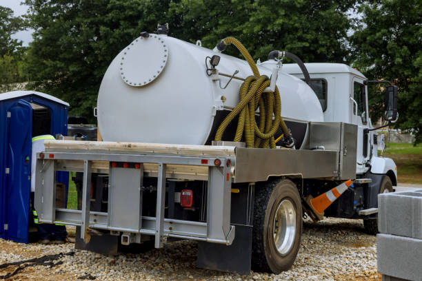 Portable Toilet Options We Offer in St Elmo, IL